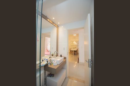 Apartamento à venda com 155m², 3 quartos e 2 vagasBanheiro Social