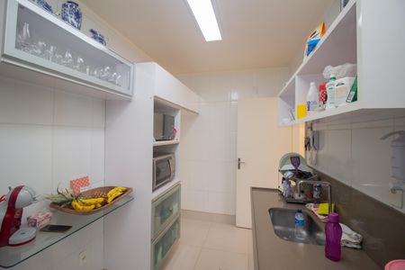 Apartamento à venda com 155m², 3 quartos e 2 vagasCozinha