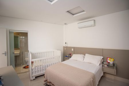 Apartamento à venda com 155m², 3 quartos e 2 vagasSuíte