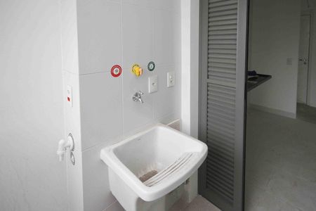 Apartamento à venda com 63m², 2 quartos e 1 vagaÁrea de Serviço