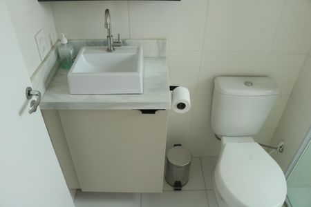 Banheiro Social de apartamento para alugar com 1 quarto, 26m² em Barra Funda, São Paulo