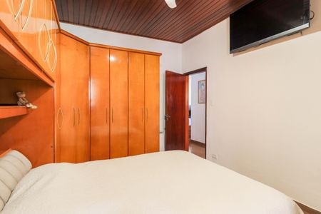 Casa à venda com 250m², 2 quartos e 5 vagasSuíte