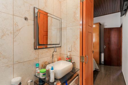 Casa à venda com 250m², 2 quartos e 5 vagasBanheiro da Suíte