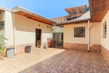 Casa à venda com 250m², 2 quartos e 5 vagasChurrasqueira/Quintal