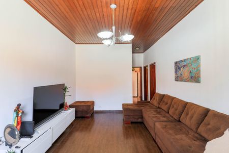 Sala de casa à venda com 2 quartos, 250m² em Jardim Monte Azul, São Paulo