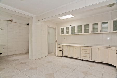 Casa para alugar com 450m², 3 quartos e 2 vagasCozinha