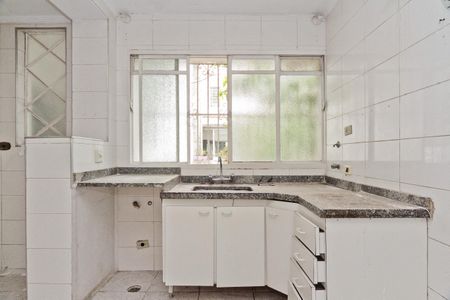 Casa para alugar com 450m², 3 quartos e 2 vagasCozinha