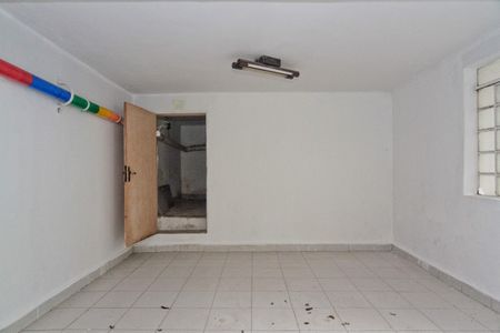 Casa para alugar com 450m², 3 quartos e 2 vagasEdícula - sala