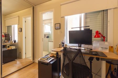 Apartamento à venda com 157m², 3 quartos e 4 vagas Apartamento à venda com 157m², 3 quartos e 4 vagasSuíte 2