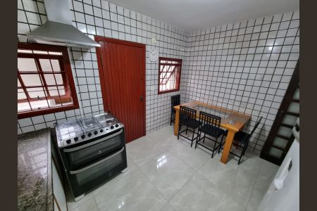 Casa à venda com 130m², 2 quartos e 1 vagaCozinha