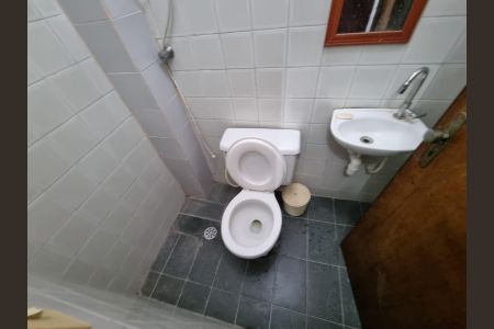 Casa à venda com 130m², 2 quartos e 1 vagaBanheiro