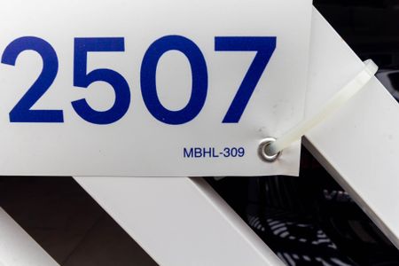 Casa à venda com 125m², 2 quartos e 2 vagas Casa à venda com 125m², 2 quartos e 2 vagasPlaca