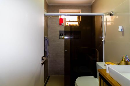 Casa à venda com 125m², 2 quartos e 2 vagas Casa à venda com 125m², 2 quartos e 2 vagasBanheiro Social