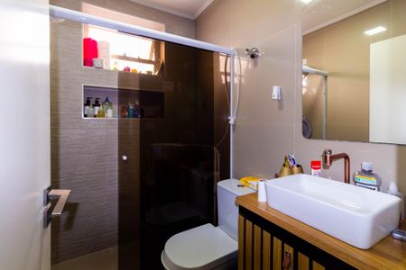 Casa à venda com 125m², 2 quartos e 2 vagas Casa à venda com 125m², 2 quartos e 2 vagasBanheiro Social