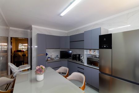 Casa à venda com 125m², 2 quartos e 2 vagas Casa à venda com 125m², 2 quartos e 2 vagasCozinha