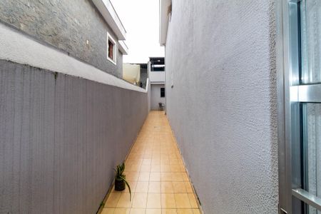 Casa à venda com 125m², 2 quartos e 2 vagas Casa à venda com 125m², 2 quartos e 2 vagasCorredor