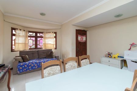 Sala de casa à venda com 3 quartos, 154m² em Vila Nova, Porto Alegre
