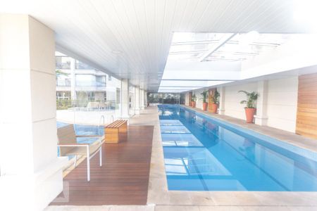 Apartamento para alugar com 180m², 4 quartos e 3 vagas Apartamento para alugar com 180m², 4 quartos e 3 vagasÁrea comum - Piscina