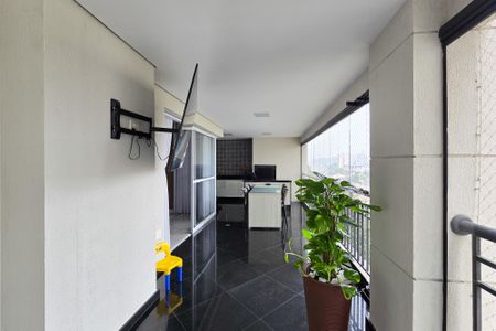 Apartamento para alugar com 180m², 4 quartos e 3 vagas Apartamento para alugar com 180m², 4 quartos e 3 vagasSacada