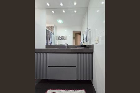 Apartamento para alugar com 180m², 4 quartos e 3 vagas Apartamento para alugar com 180m², 4 quartos e 3 vagasBanheiro - Suíte 2