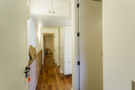 Apartamento à venda com 163m², 3 quartos e 1 vagaCorredor