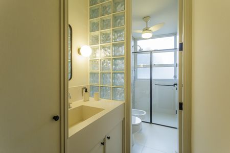 Apartamento à venda com 163m², 3 quartos e 1 vagaBanheiro Social