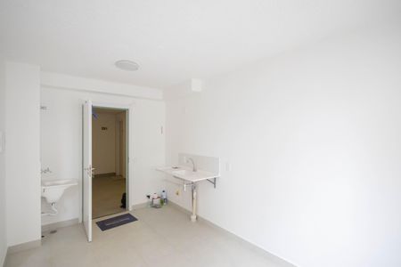 Apartamento para alugar com 32m², 2 quartos e sem vaga Apartamento para alugar com 32m², 2 quartos e sem vagaSala/Cozinha