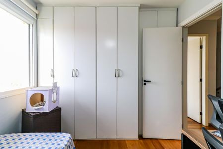 Casa de condomínio à venda com 180m², 3 quartos e 2 vagas Casa de condomínio à venda com 180m², 3 quartos e 2 vagasQuarto 02