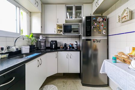 Casa de condomínio à venda com 180m², 3 quartos e 2 vagas Casa de condomínio à venda com 180m², 3 quartos e 2 vagasCozinha