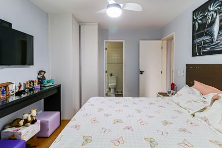 Casa de condomínio à venda com 180m², 3 quartos e 2 vagas Casa de condomínio à venda com 180m², 3 quartos e 2 vagasSuite