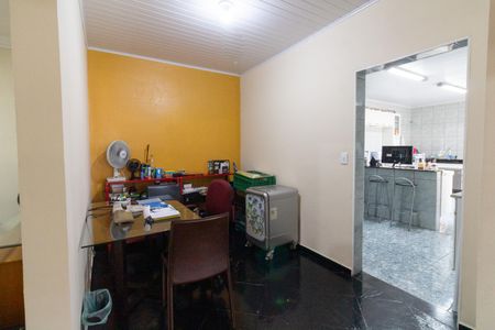 Casa à venda com 3 quartos, 240m² em Vila Lageado, São Paulo