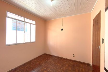Quarto 1 de casa à venda com 3 quartos, 75m² em João Pinheiro, Belo Horizonte