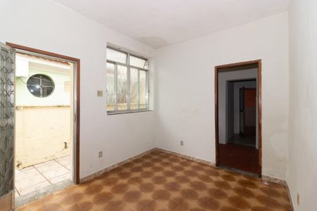 Sala de casa para alugar com 1 quarto, 70m² em Bento Ribeiro, Rio de Janeiro