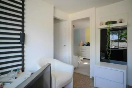 Foto 06 de casa à venda com 4 quartos, 300m² em Jardim da Saúde, São Paulo