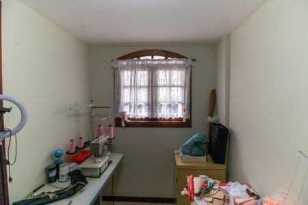 Casa à venda com 247m², 3 quartos e 5 vagasQuarto de Serviço