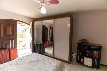 Casa à venda com 247m², 3 quartos e 5 vagasSuíte 2