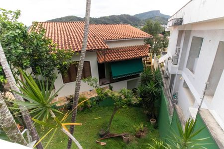 Casa à venda com 247m², 3 quartos e 5 vagasÁrea externa