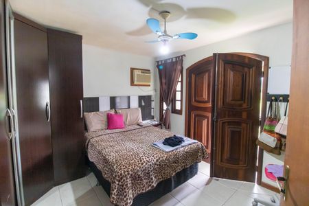 Casa à venda com 247m², 3 quartos e 5 vagasSuíte 1