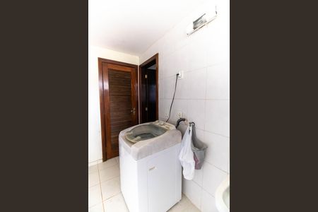 Casa à venda com 247m², 3 quartos e 5 vagasÁrea de Serviço