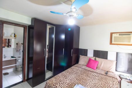 Casa à venda com 247m², 3 quartos e 5 vagasSuíte 1