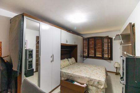 Casa à venda com 247m², 3 quartos e 5 vagasSuíte 3