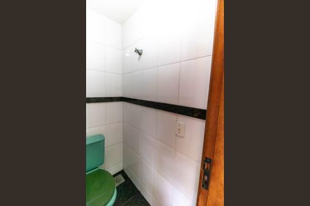 Casa à venda com 247m², 3 quartos e 5 vagasBanheiro Externo