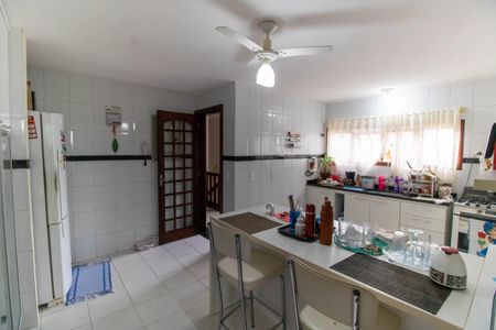 Casa à venda com 247m², 3 quartos e 5 vagasCozinha