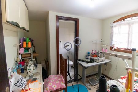 Casa à venda com 247m², 3 quartos e 5 vagasQuarto de Serviço