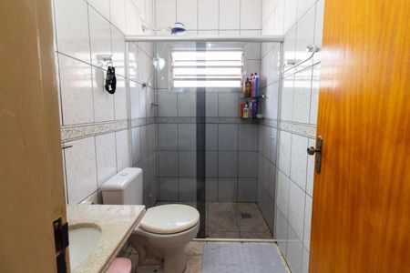 Casa à venda com 162m², 3 quartos e 4 vagasBanheiro