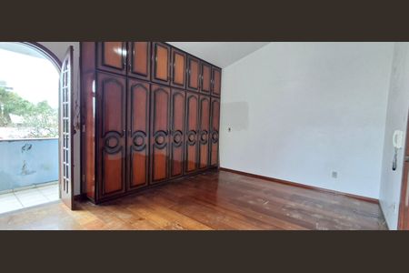 Casa para alugar com 300m², 5 quartos e 3 vagas Casa para alugar com 300m², 5 quartos e 3 vagasQuarto 4