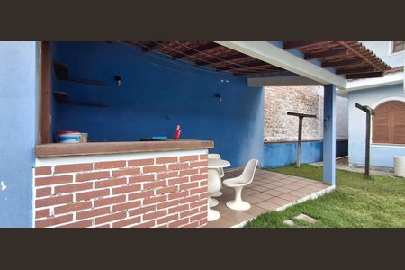 Casa para alugar com 300m², 5 quartos e 3 vagas Casa para alugar com 300m², 5 quartos e 3 vagasPiscina