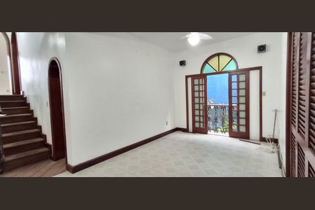 Casa para alugar com 300m², 5 quartos e 3 vagas Casa para alugar com 300m², 5 quartos e 3 vagasSala 4