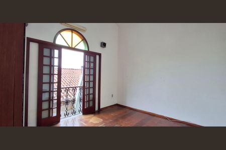 Casa para alugar com 300m², 5 quartos e 3 vagas Casa para alugar com 300m², 5 quartos e 3 vagasQuarto 2