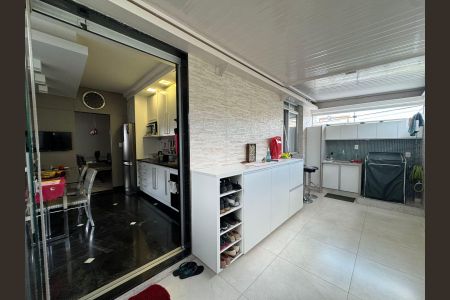 Apartamento à venda com 97m², 3 quartos e 2 vagasÁrea de Serviço